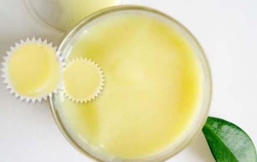 蜂王漿有什麼作用？蜂王漿的功效與食用方法
