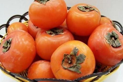 柿子的營養功效有哪些 食用要注意什麼