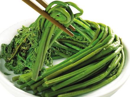 吃蕨菜有什麼好處？蕨菜的營養價值、功效與作用