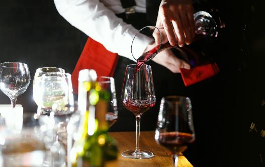 喝紅酒的方式你都了解嗎？