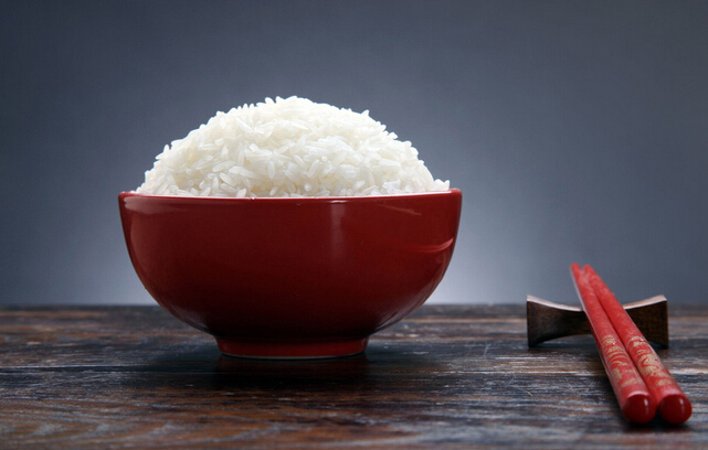 冷米飯