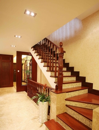小戶型躍層樓梯設計圖：小戶型躍層樓梯裝修镂空磚樓梯