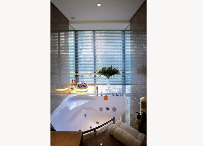衛浴設計：盤點13個帶浴缸的美貌衛浴間