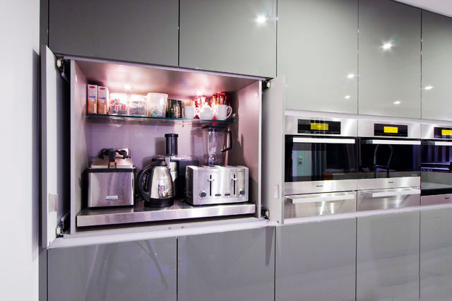 高效利用空間 15款廚房儲物櫃解決方案