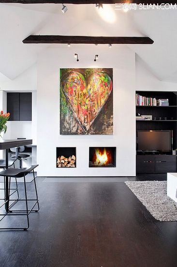 深黑地板動感空間 瑞典54平方幸福感公寓